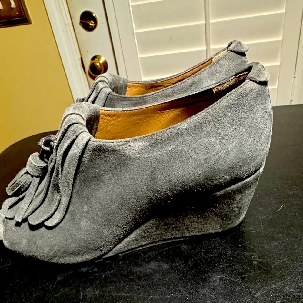 Anyi Lu gray suede sedge peep toe  bootie shoe